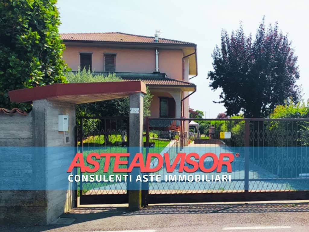 casa indipendente in vendita ad Urgnano