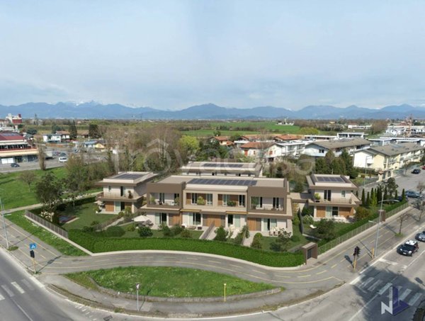 casa indipendente in vendita ad Urgnano