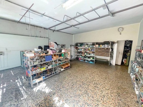 ufficio in vendita ad Urgnano