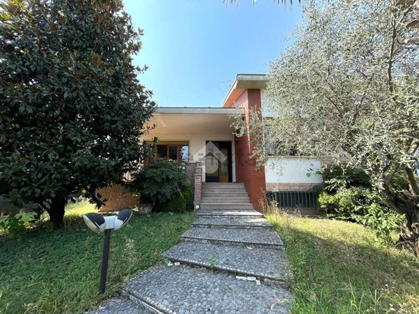 casa indipendente in vendita ad Urgnano