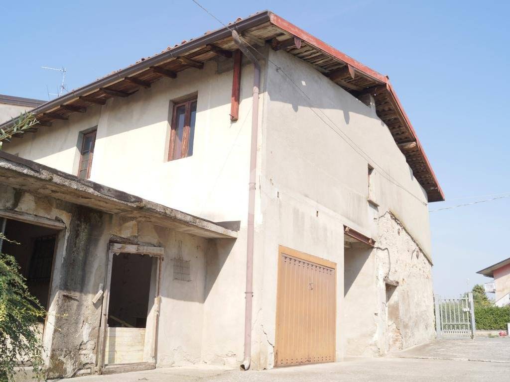 casa indipendente in vendita ad Urgnano
