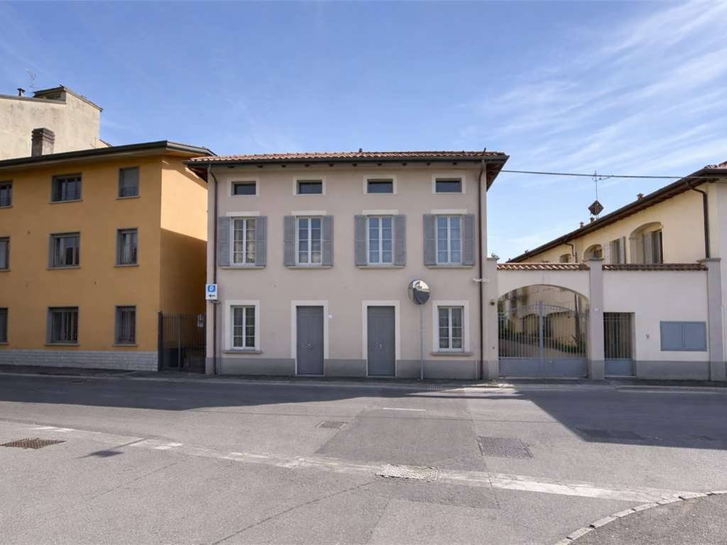 casa indipendente in vendita ad Urgnano
