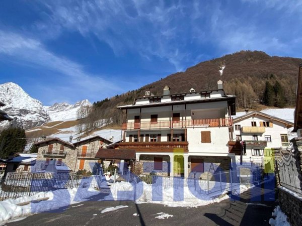 appartamento in vendita a Valbondione in zona Lizzola