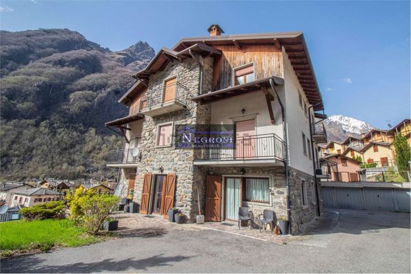 appartamento in vendita a Valbondione in zona Bondione