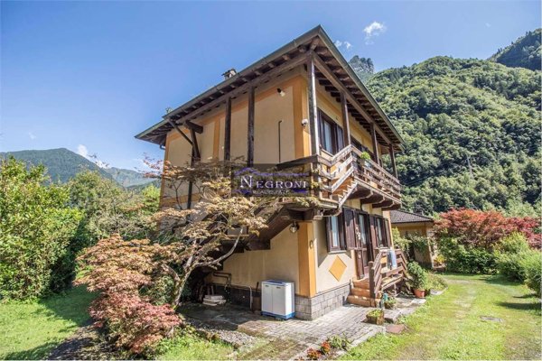 appartamento in vendita a Valbondione in zona Dossi