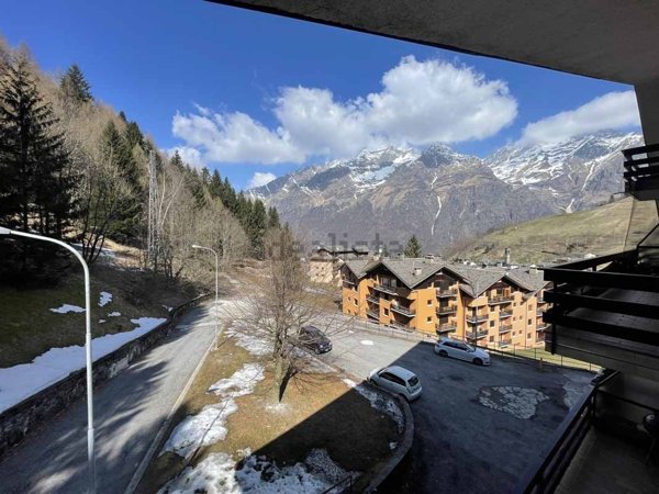 appartamento in vendita a Valbondione in zona Lizzola