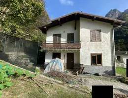 appartamento in vendita a Valbondione in zona Gavazzo