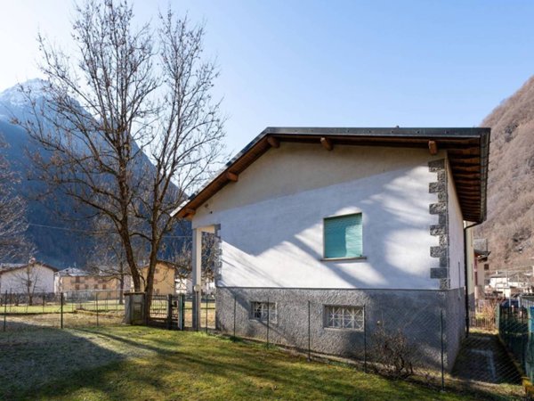 casa indipendente in vendita a Valbondione in zona Bondione