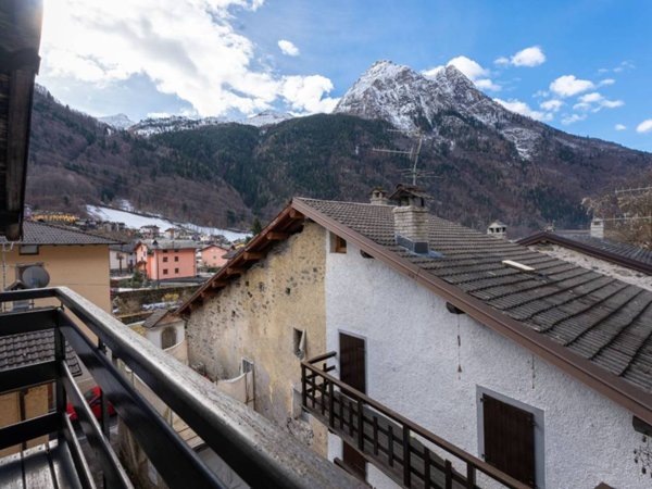 appartamento in vendita a Valbondione in zona Bondione