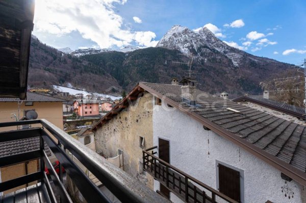 appartamento in vendita a Valbondione in zona Bondione
