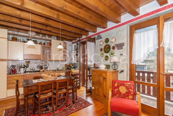 appartamento in vendita a Valbondione in zona Bondione