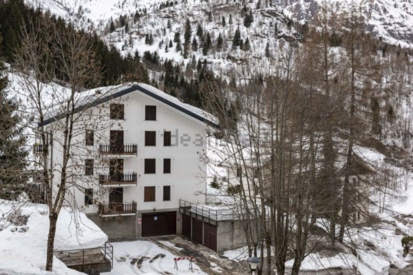 appartamento in vendita a Valbondione in zona Lizzola