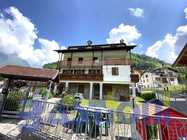 appartamento in vendita a Valbondione in zona Lizzola