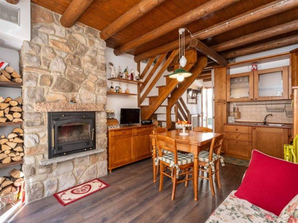 appartamento in vendita a Valbondione in zona Gavazzo