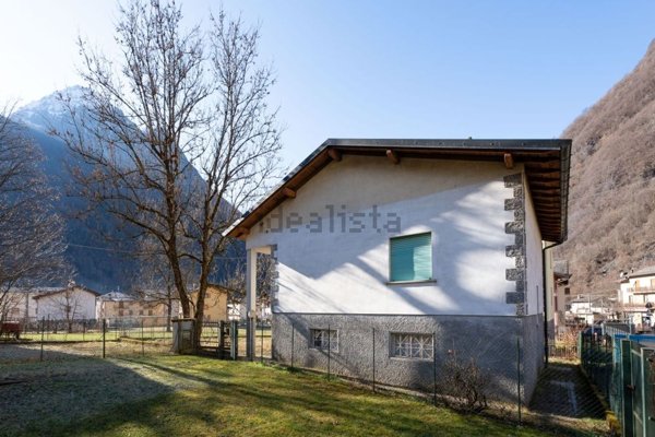 casa indipendente in vendita a Valbondione