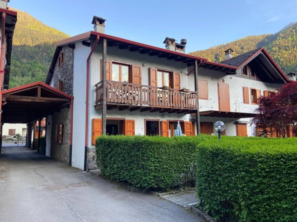 appartamento in vendita a Valbondione in zona Lizzola