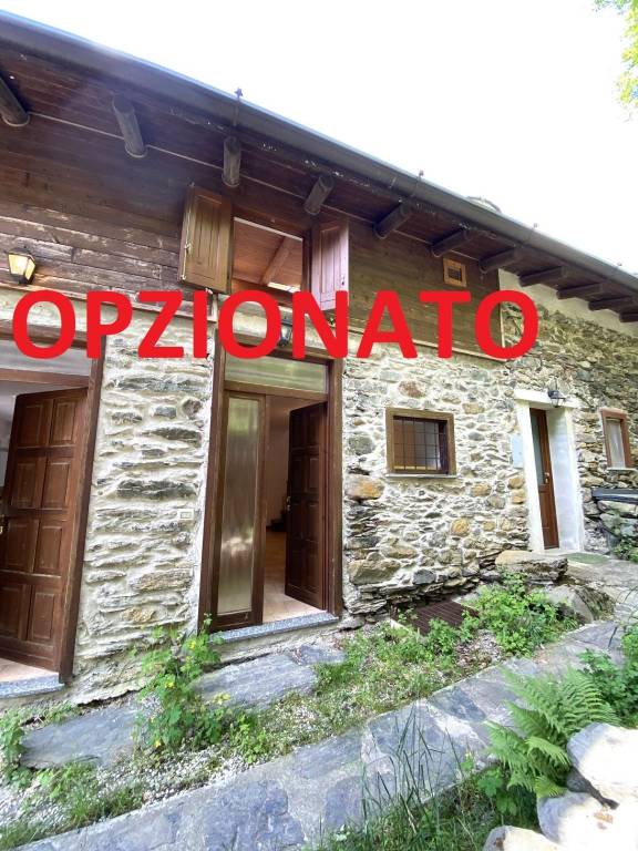 casa indipendente in vendita a Valbondione in zona Dossi