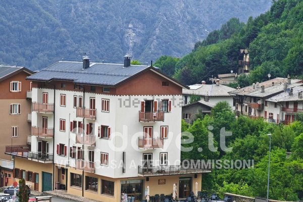 appartamento in vendita a Valbondione in zona Lizzola