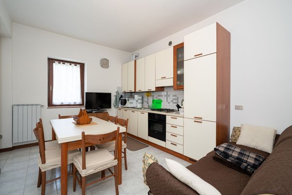 appartamento in vendita a Valbondione in zona Dossi