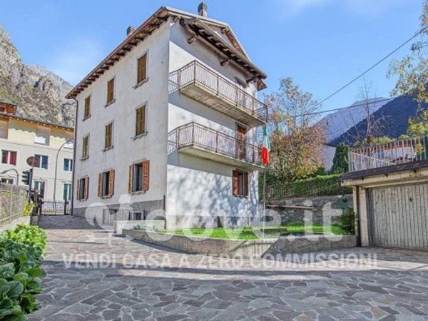 appartamento in vendita a Valbondione in zona Bondione