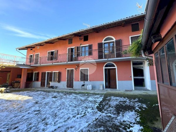 casa semindipendente in vendita ad Azeglio