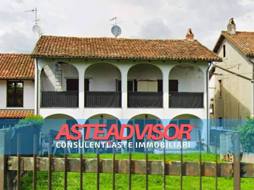 casa indipendente in vendita ad Azeglio in zona Pobbia