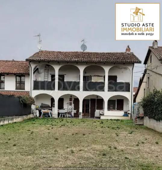 casa indipendente in vendita ad Azeglio in zona Pobbia