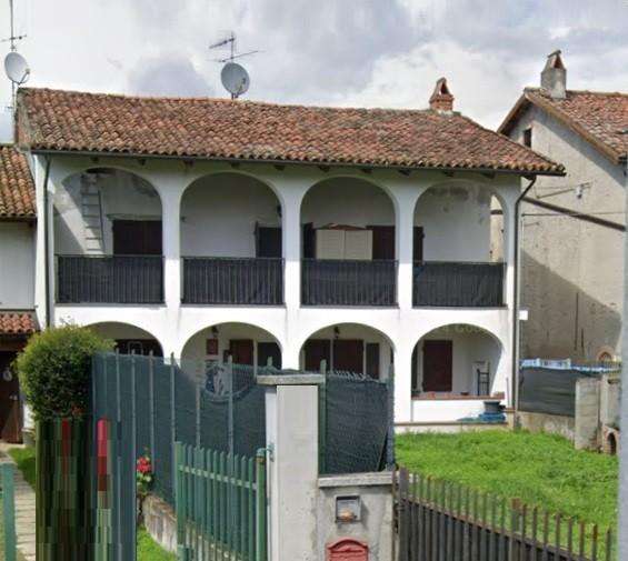 appartamento in vendita ad Azeglio in zona Pobbia