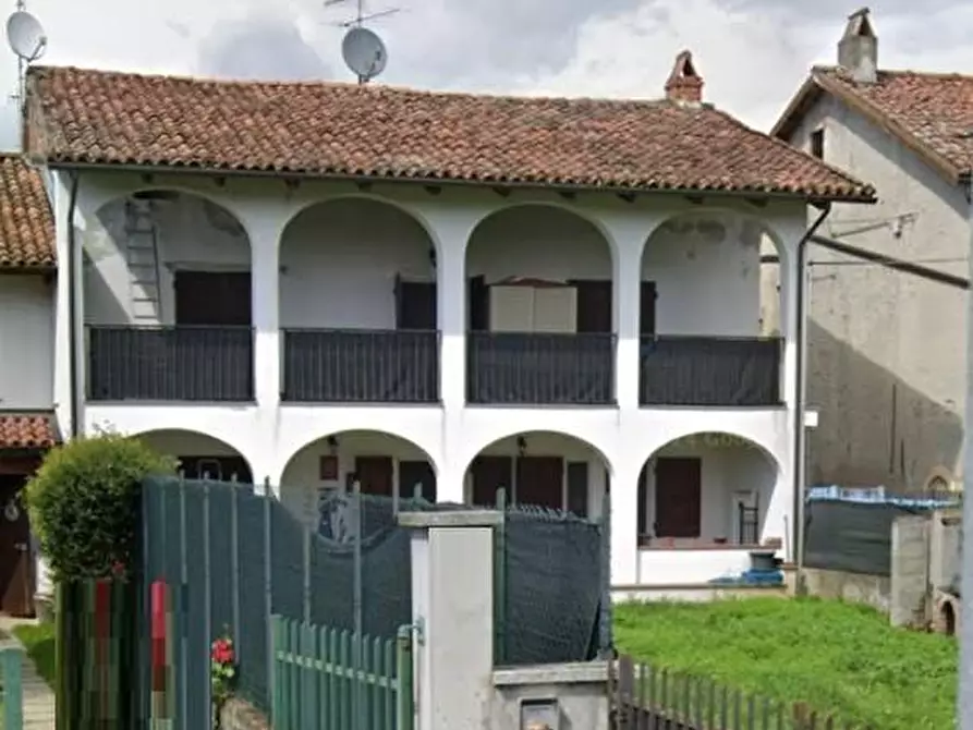 appartamento in vendita ad Azeglio in zona Pobbia