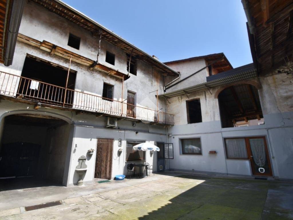 casa semindipendente in vendita ad Azeglio