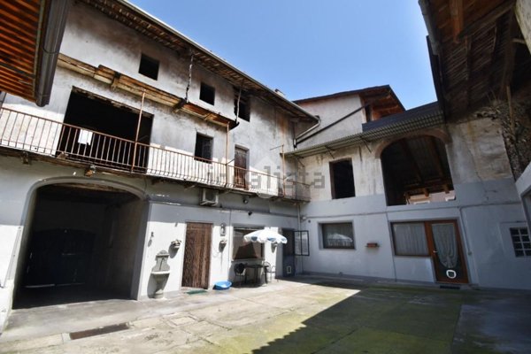 casa semindipendente in vendita ad Azeglio
