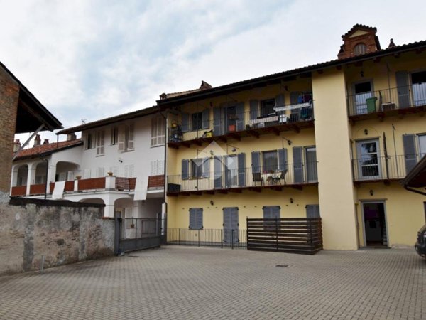 appartamento in vendita ad Azeglio in zona Piane