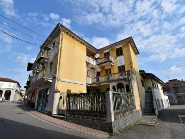 casa semindipendente in vendita ad Azeglio