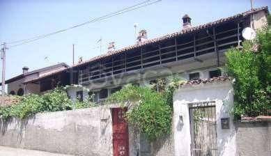 casa indipendente in vendita ad Azeglio