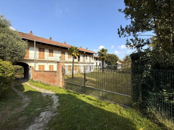 casa indipendente in vendita ad Azeglio