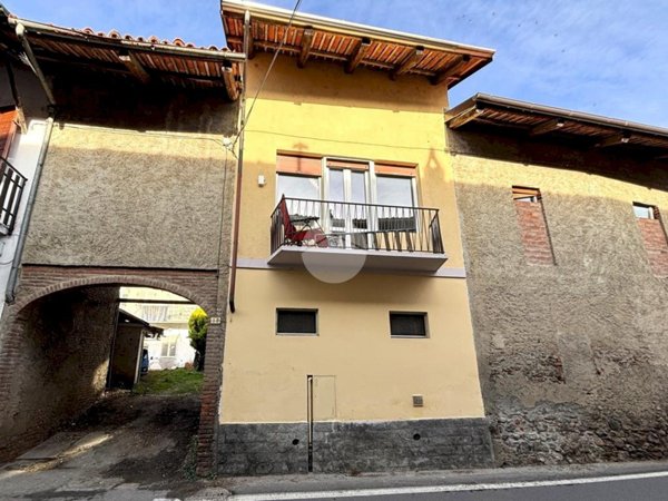 casa indipendente in vendita ad Azeglio