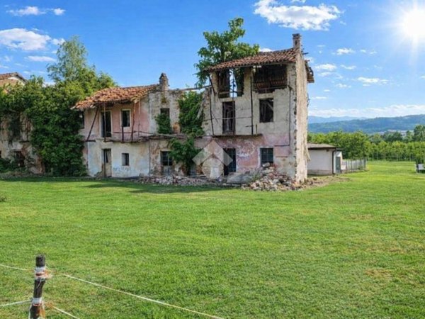 casale in vendita ad Azeglio