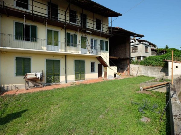 appartamento in vendita ad Azeglio in zona Piane