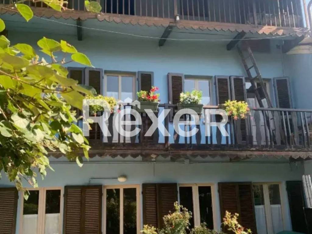 casa indipendente in vendita ad Azeglio