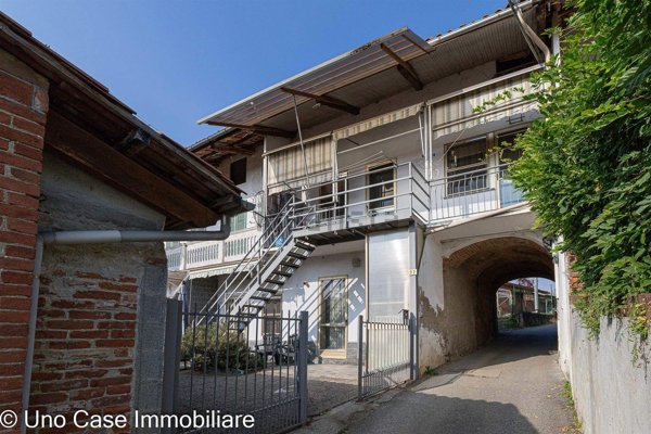casa semindipendente in vendita ad Azeglio in zona Piane