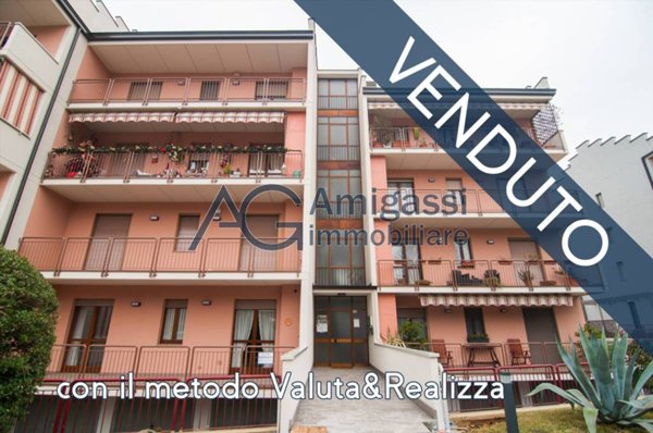 appartamento in vendita a Valbrembo in zona Scano al Brembo