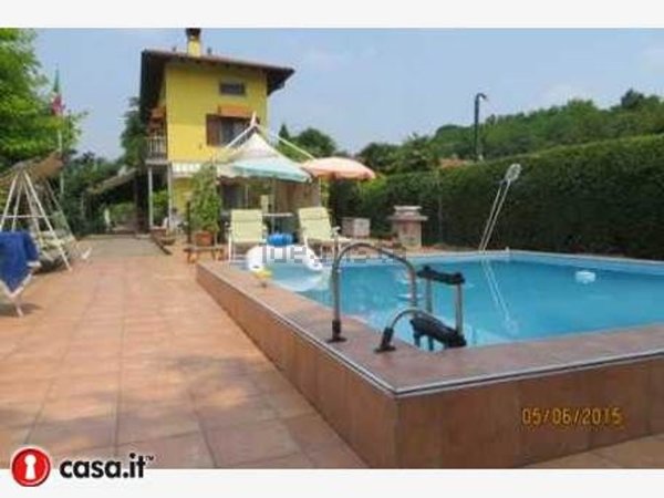 casa indipendente in vendita a Valbrembo