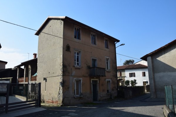 casale in vendita a Valbrembo