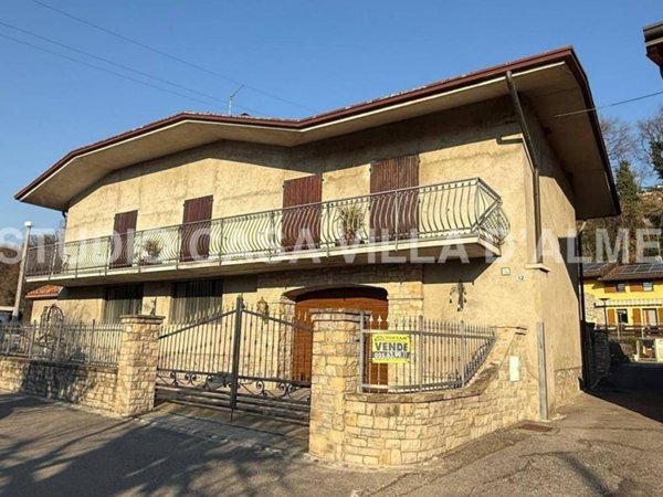 casa indipendente in vendita a Valbrembo