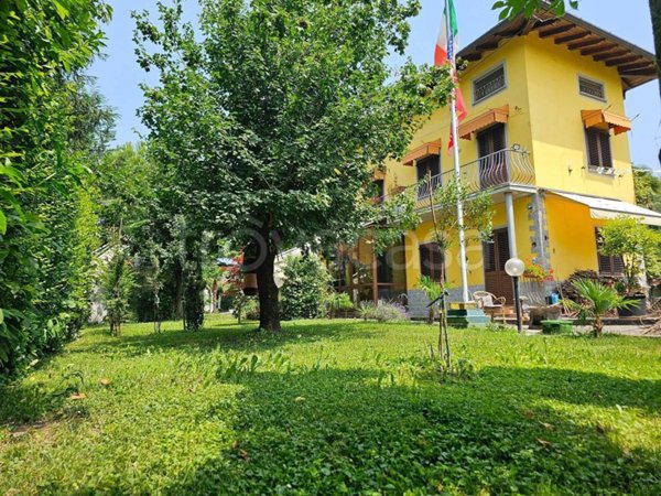casa indipendente in vendita a Valbrembo