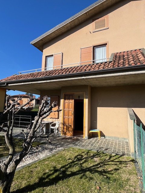 casa indipendente in vendita a Valbrembo