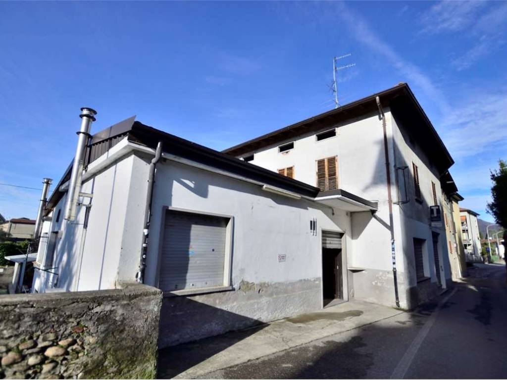 casa indipendente in vendita a Valbrembo