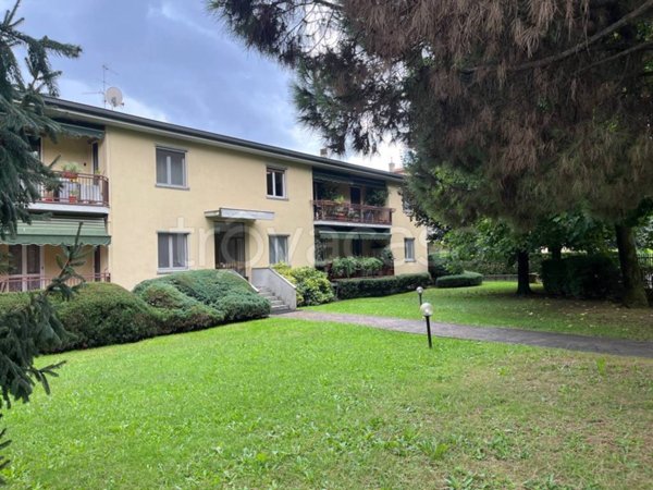 appartamento in vendita a Valbrembo in zona Scano al Brembo
