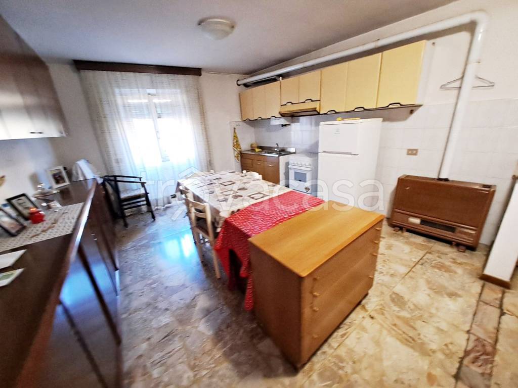 appartamento in vendita a Valbrembo in zona Scano al Brembo