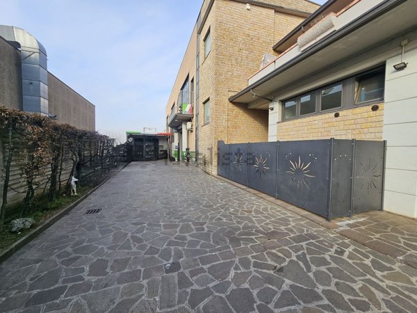 casa indipendente in vendita a Valbrembo